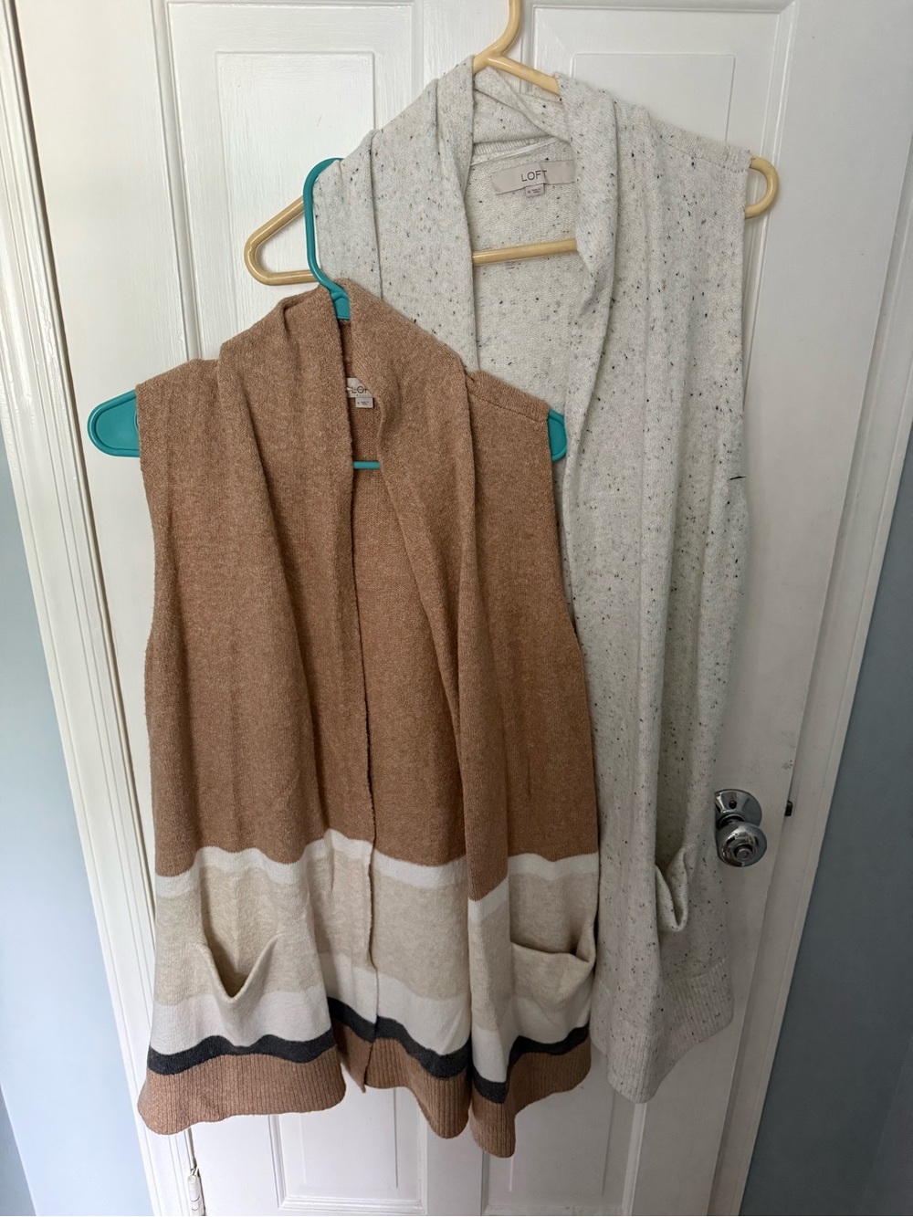 BUNDLE (2) LOFT Sleeveless Cardigan Vest in Taupe and Oatmeal Speckle